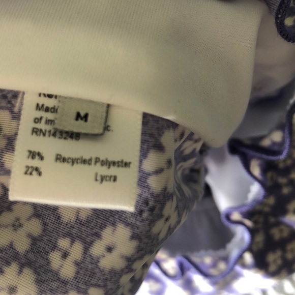 Reformation Goldie Bikini Top - Picture 7 of 11